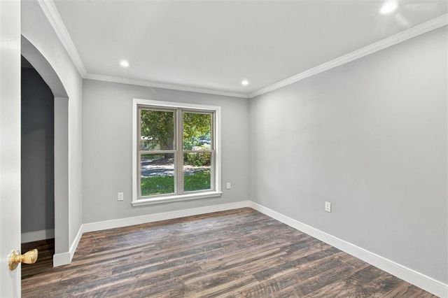 330 Arlington Drive, Lake Charles, LA 70605