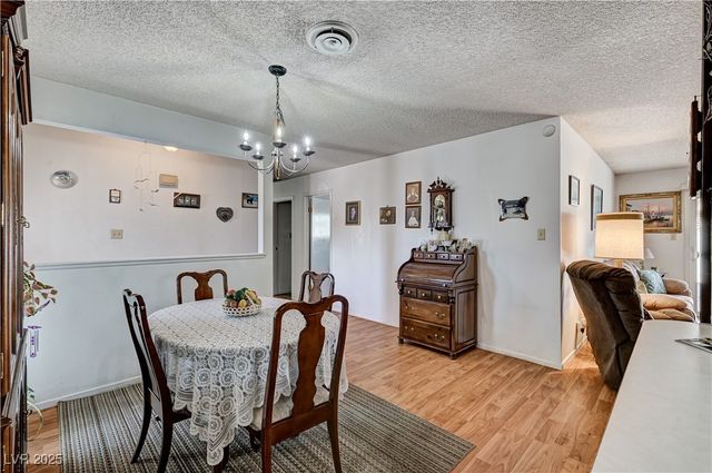 4130 Royalhill Avenue, Las Vegas, NV 89121