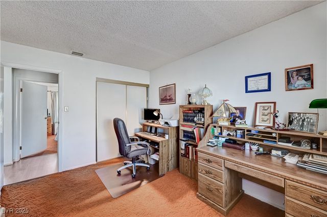 4130 Royalhill Avenue, Las Vegas, NV 89121