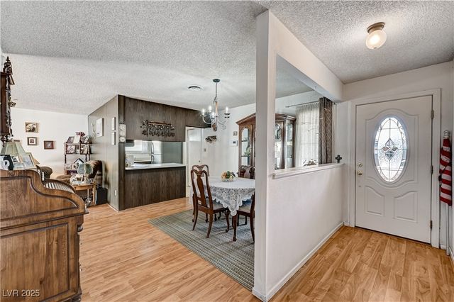 4130 Royalhill Avenue, Las Vegas, NV 89121