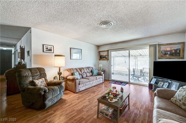 4130 Royalhill Avenue, Las Vegas, NV 89121