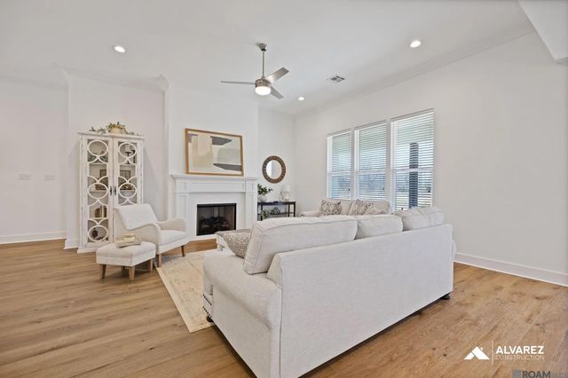 14349 Belle Maison Dr, Gonzales, LA 70737