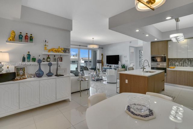 1200 Hillsboro Mile 1303 1303, Hillsboro Beach, FL 33062