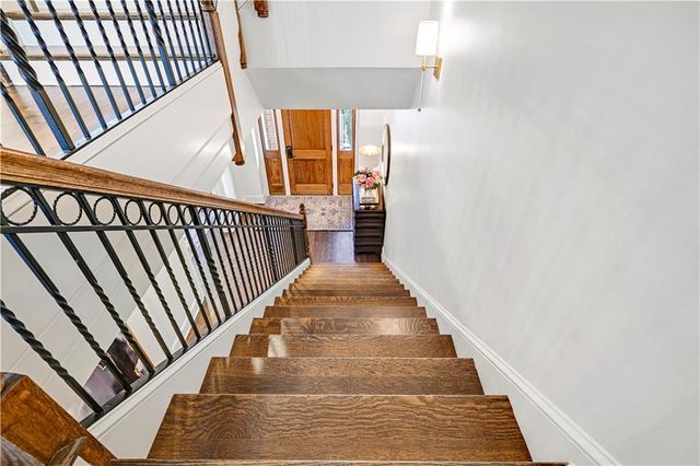 202 W 50th Street, Kansas City, MO 64112