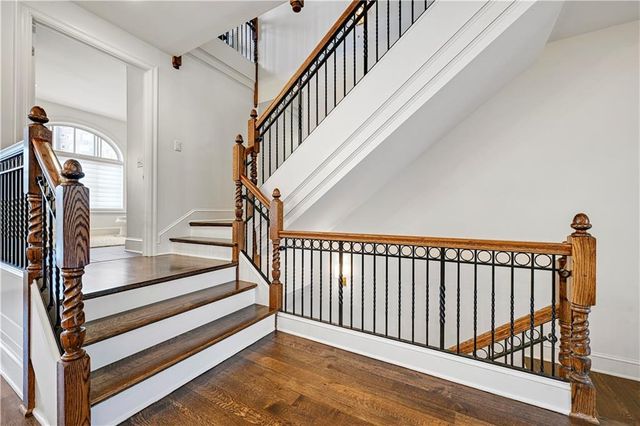 202 W 50th Street, Kansas City, MO 64112