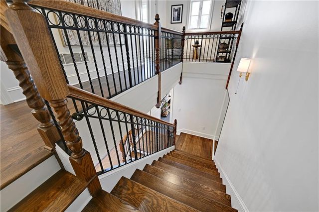 202 W 50th Street, Kansas City, MO 64112