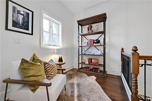 202 W 50th Street, Kansas City, MO 64112