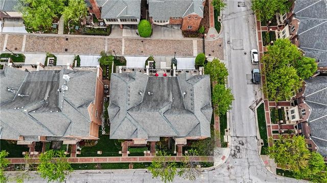 202 W 50th Street, Kansas City, MO 64112