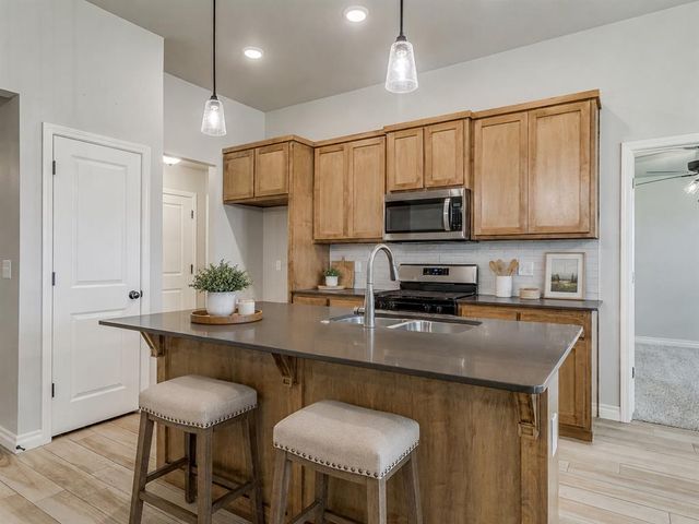 371 Park Lane, Harrah, OK 73045