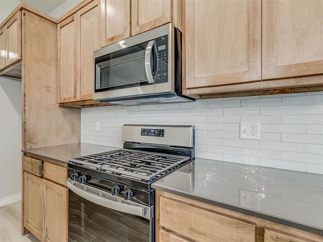 371 Park Lane, Harrah, OK 73045