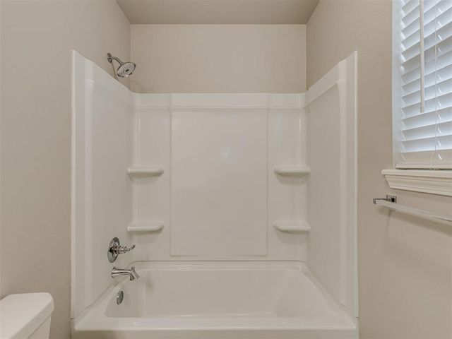 371 Park Lane, Harrah, OK 73045