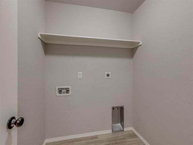 371 Park Lane, Harrah, OK 73045