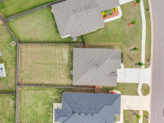 371 Park Lane, Harrah, OK 73045