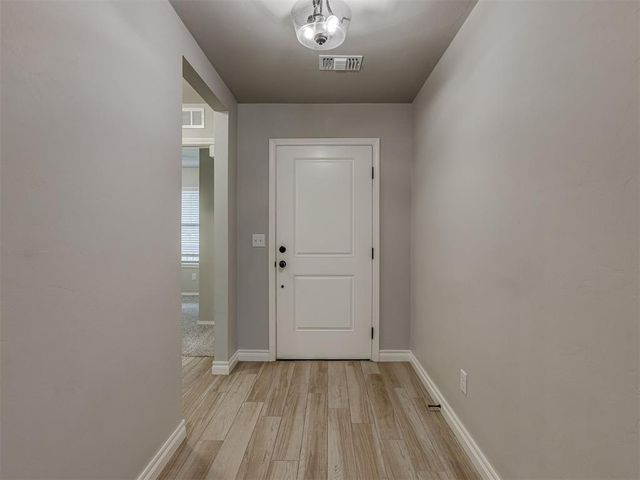 371 Park Lane, Harrah, OK 73045
