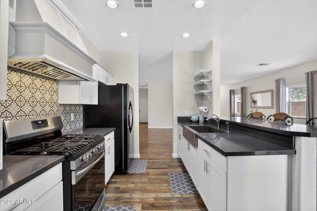 15402 N 169TH Avenue, Surprise, AZ 85388