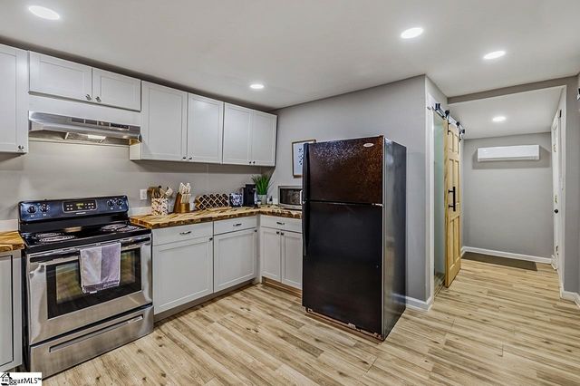 8 Booker Street, Anderson, SC 29624