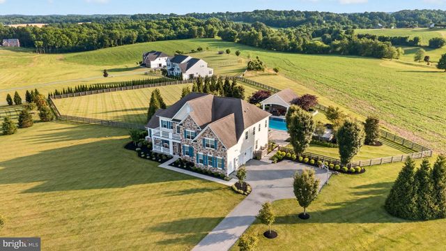 6704 SENECCA LN, Sykesville, MD 21784