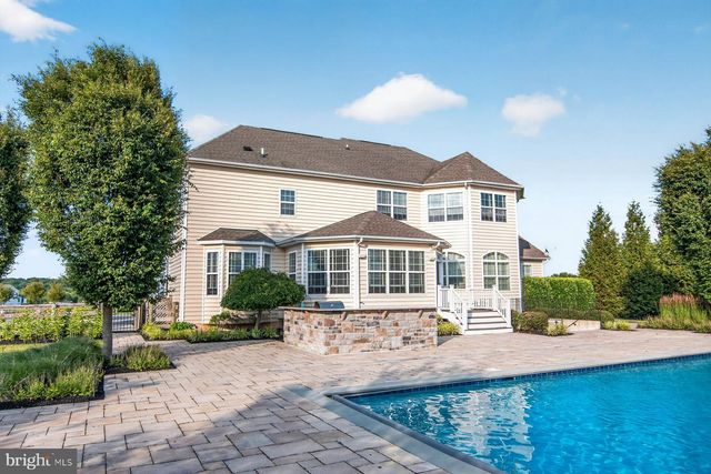 6704 SENECCA LN, Sykesville, MD 21784