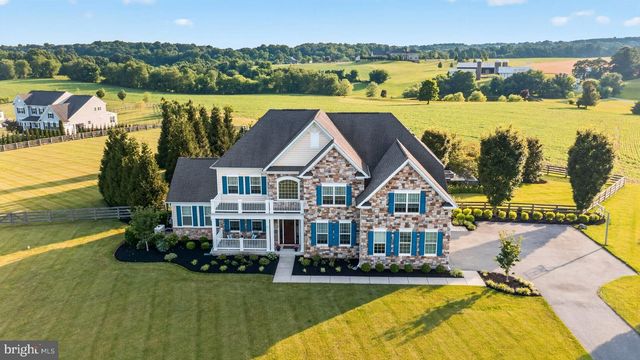 6704 SENECCA LN, Sykesville, MD 21784