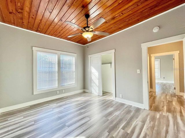 3301 E 25TH AVENUE, Tampa, FL 33605