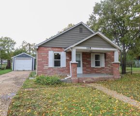 118 S Chicago St, Salina, KS 67401