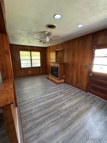 1833 MIDWAY Street, Montgomery, AL 36110