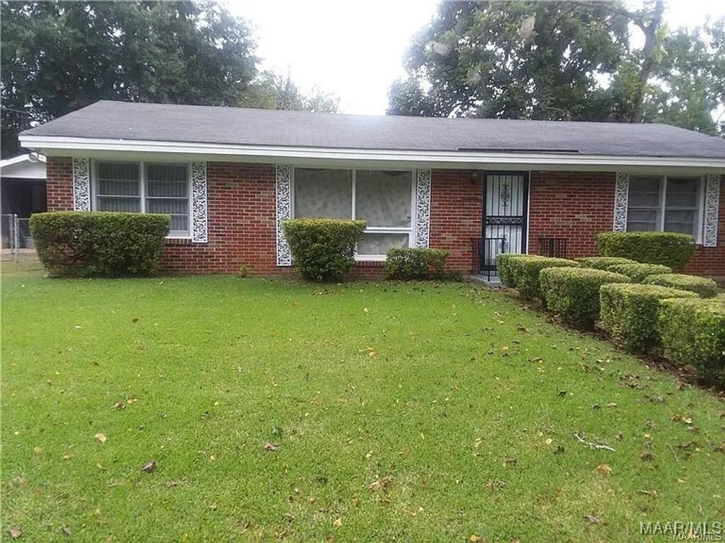 1833 MIDWAY Street, Montgomery, AL 36110