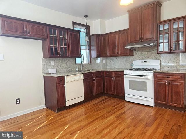 424 FANSHAWE ST, Philadelphia, PA 19111