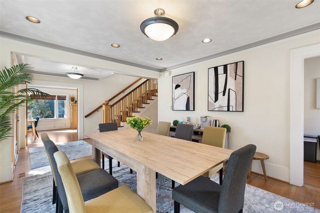 710 10 Avenue E, Seattle, WA 98102