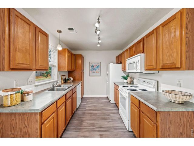802 Waterglen Dr E21, Fort Collins, CO 80524