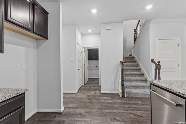 9534 Novacek, San Antonio, TX 78254