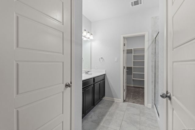 9534 Novacek, San Antonio, TX 78254