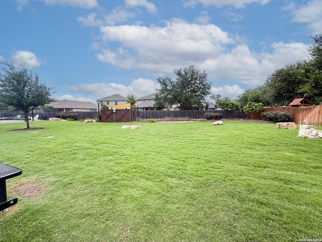 9534 Novacek, San Antonio, TX 78254