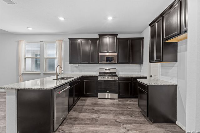 9534 Novacek, San Antonio, TX 78254