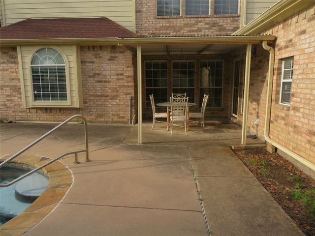 1501 Mountain Laurel Lane, Desoto, TX 75115