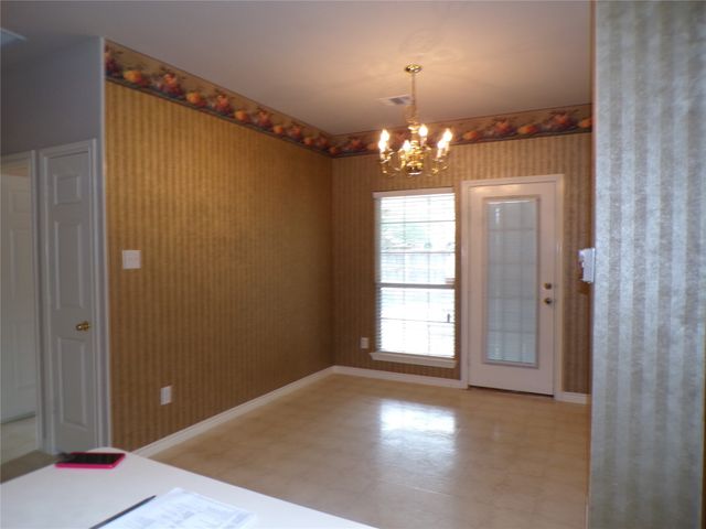 1501 Mountain Laurel Lane, Desoto, TX 75115