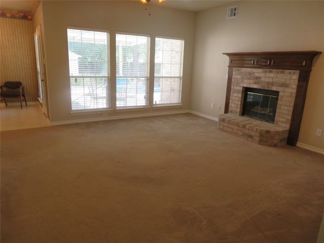 1501 Mountain Laurel Lane, Desoto, TX 75115