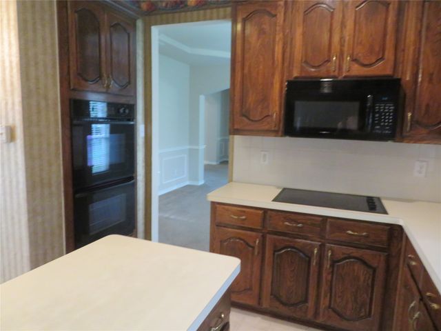1501 Mountain Laurel Lane, Desoto, TX 75115