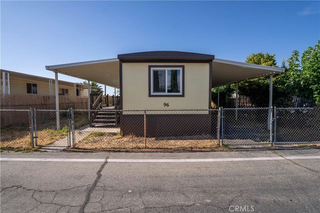 5711 Columbia Way 96, Quartz Hill, CA 93536