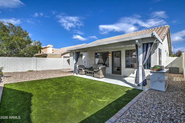 8213 W RUE DE LAMOUR Avenue, Peoria, AZ 85381