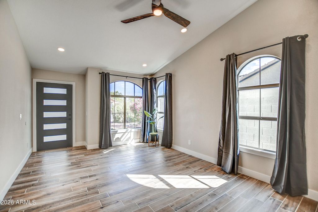 8213 W RUE DE LAMOUR Avenue, Peoria, AZ 85381 — photo 4