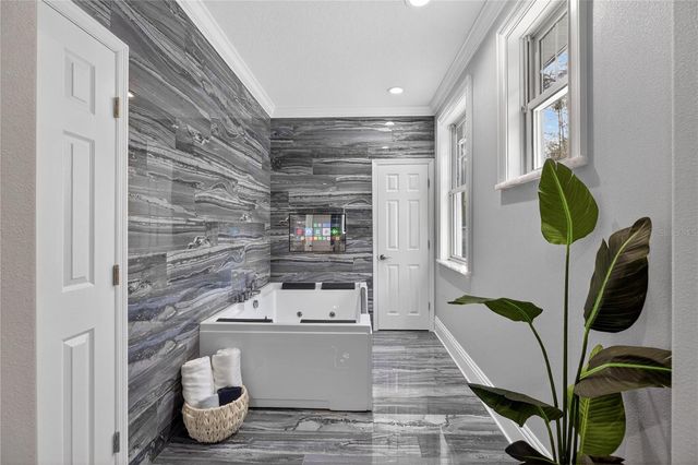 3663 BERGER ROAD, Lutz, FL 33548