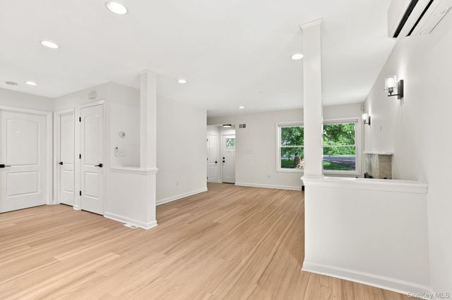 32 Red Oaks Mill Road, Poughkeepsie, NY 12603