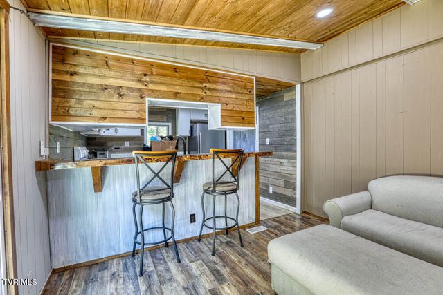 211 Country Lane, Church Hill, TN 37642