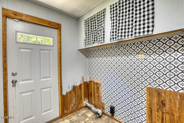 211 Country Lane, Church Hill, TN 37642