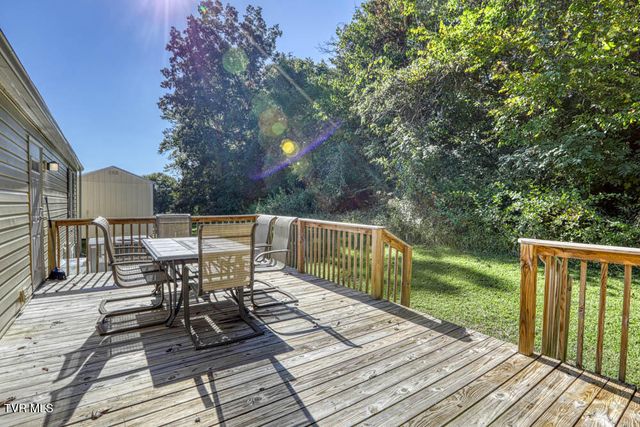 211 Country Lane, Church Hill, TN 37642