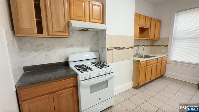 608 57th Street, West New York, NJ 07093