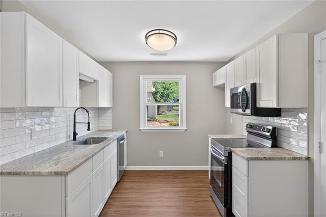1285 Meadowbrook Drive, King, NC 27021