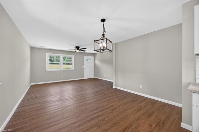 1285 Meadowbrook Drive, King, NC 27021