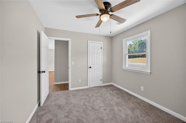 1285 Meadowbrook Drive, King, NC 27021